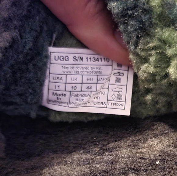 UGG Camouflage Green and Gray Slippers - Picture 4 of 6